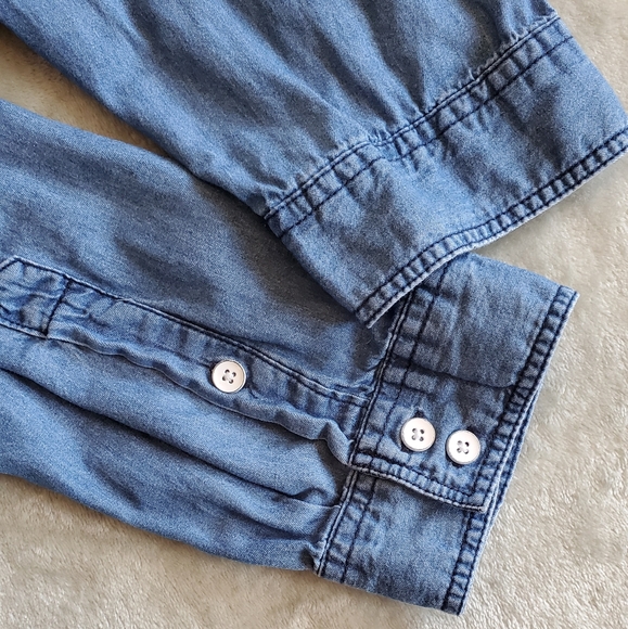 TORRID Chambray Long-Sleeved Shirt 100%Cotton. - Picture 4 of 14